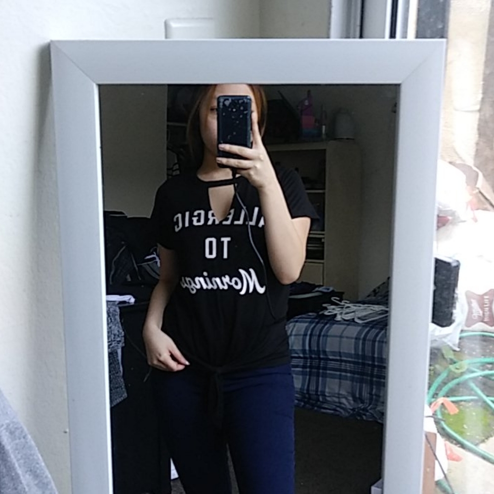 Slogan Tie-Up Tee